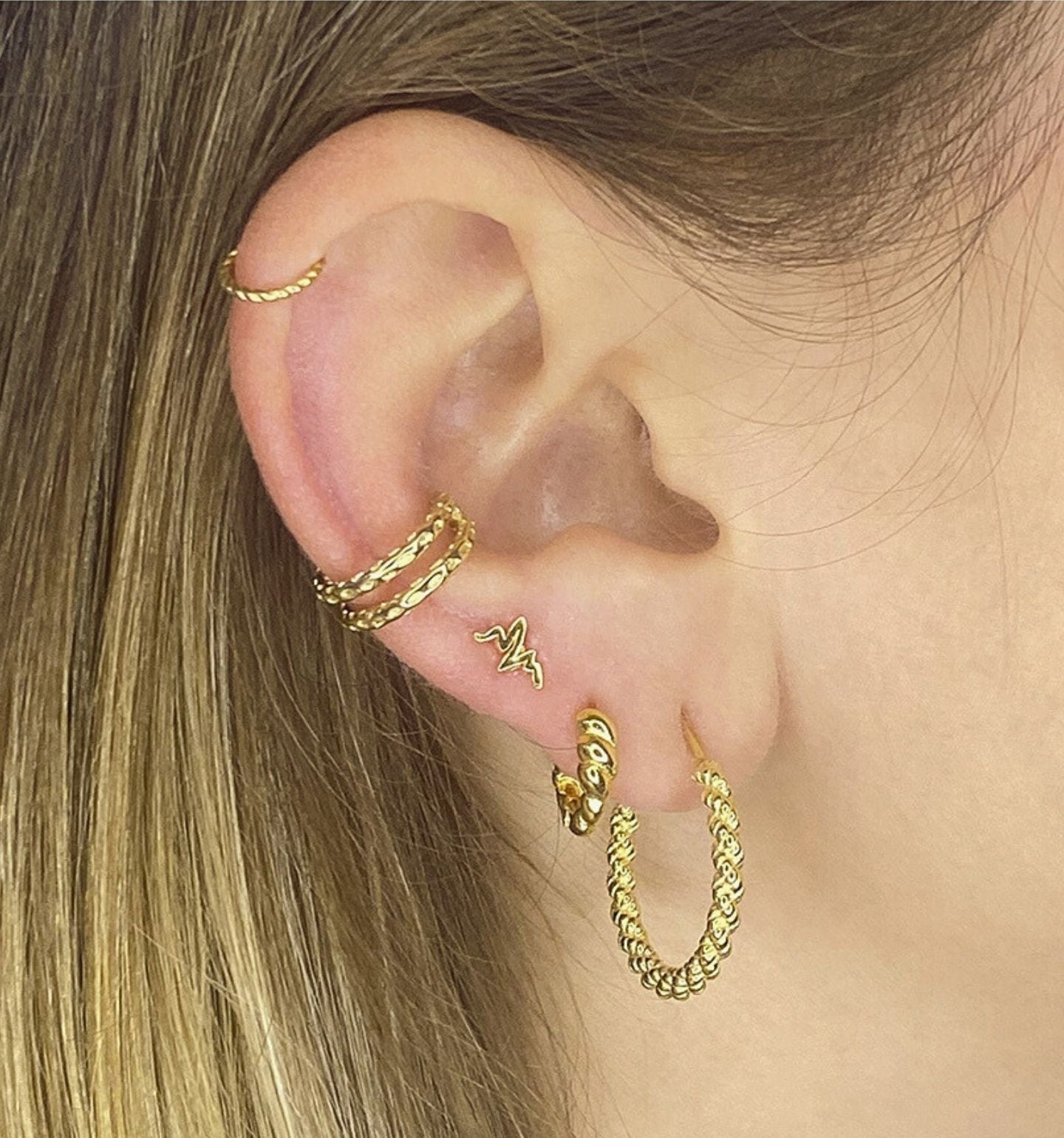 Gold Heartbeat Piercing