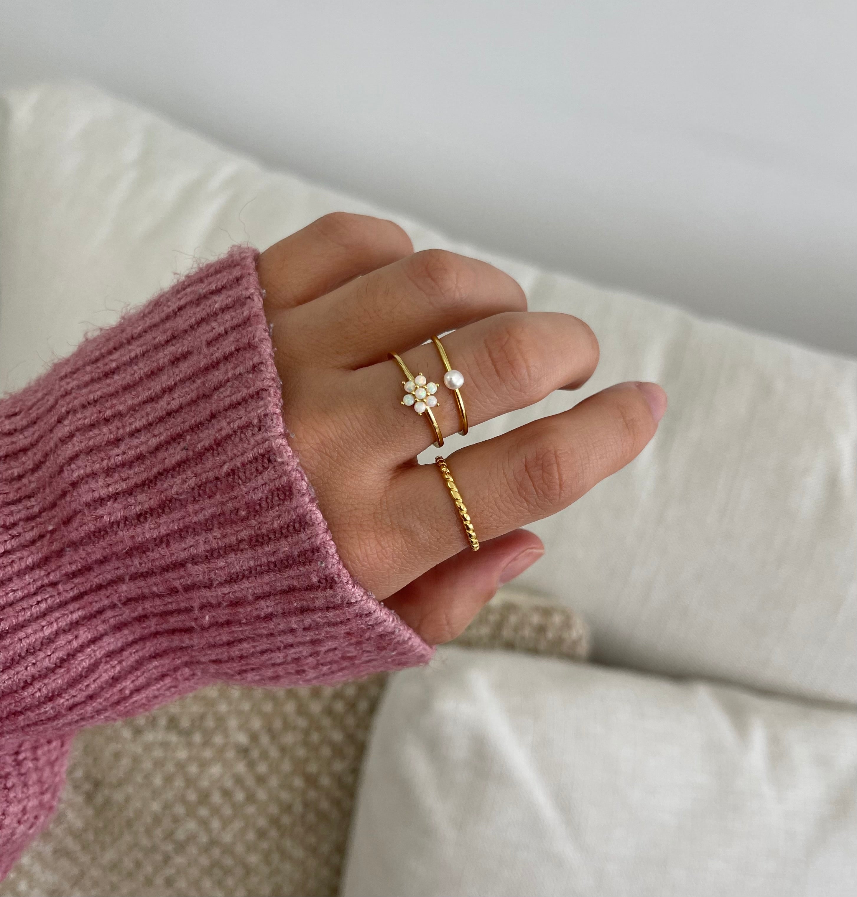 Carla Gold Ring