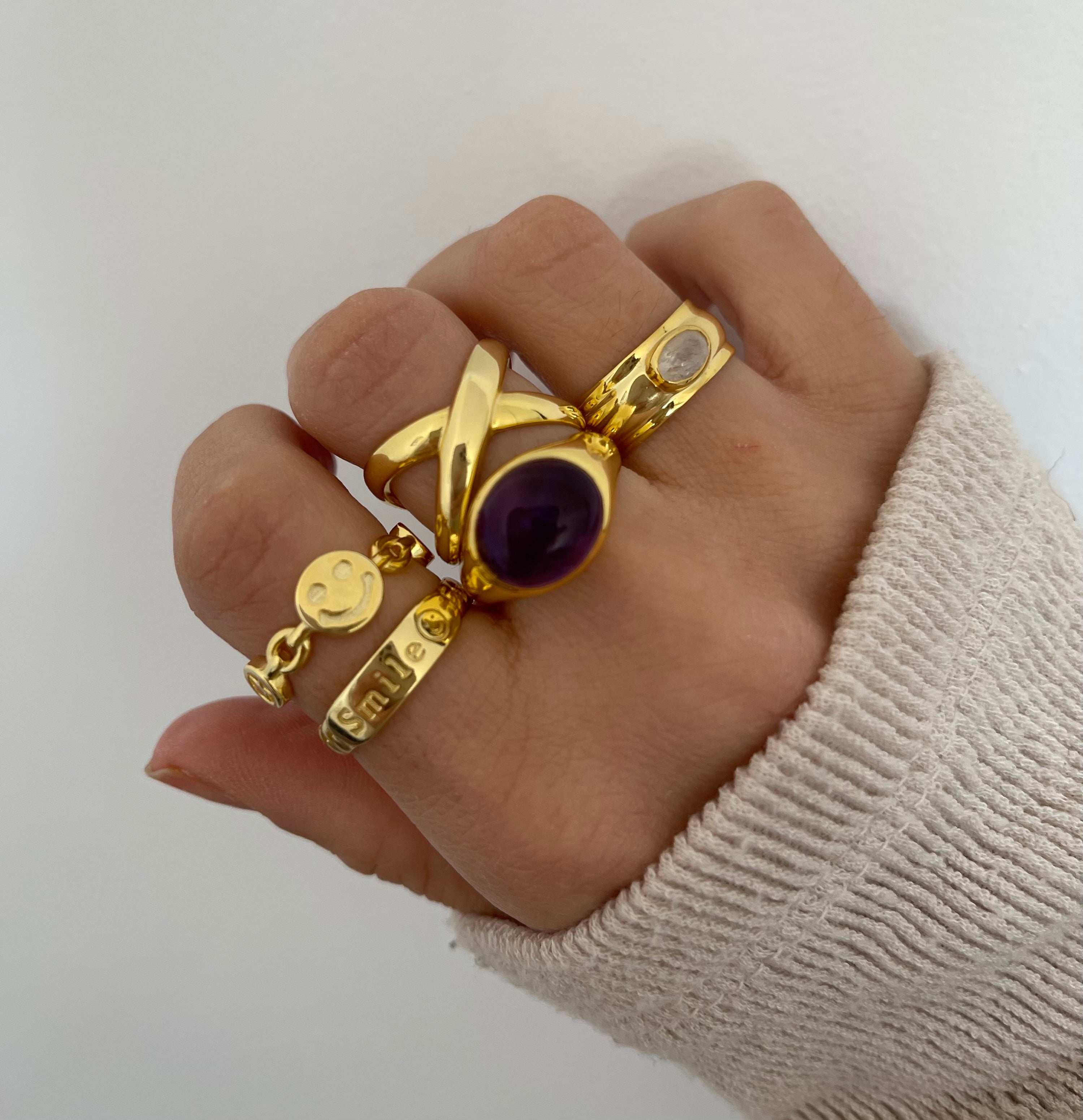 Fancy Violet Gold Ring